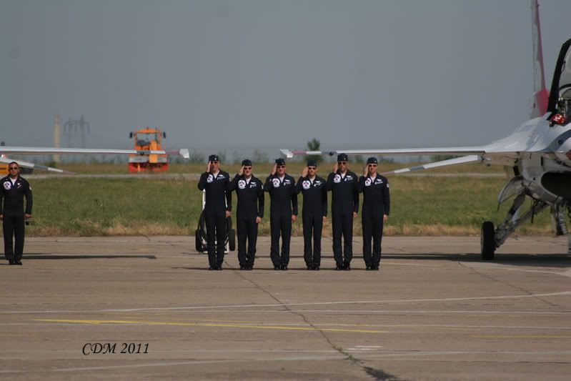 Thunderbirds la Constanta in 2011 - Fotografii - Pagina 2 IMG_5029