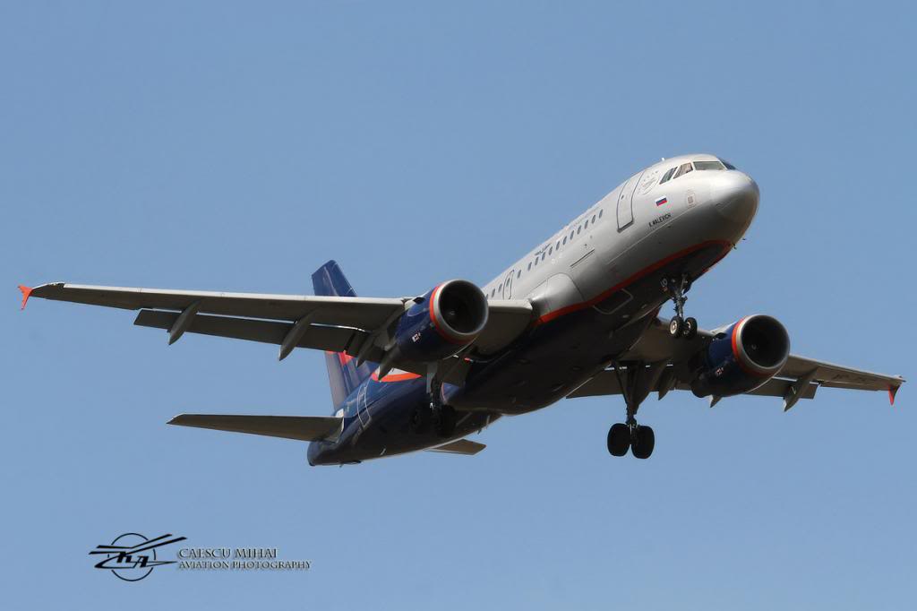 Aeroportul Bucuresti - Henri Coanda / Otopeni (OTP / LROP) - Septembrie 2013 IMG_3074