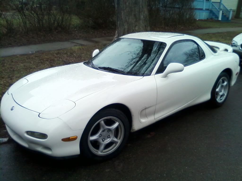 FD Rx-7 outside of the ymca 0403111343