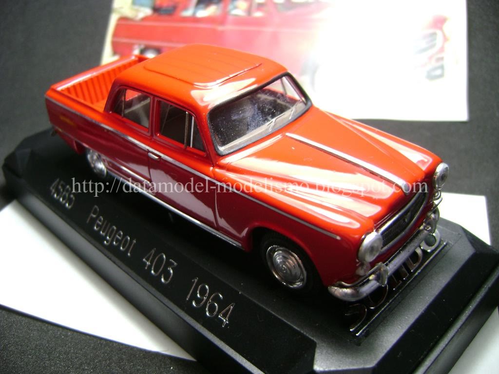 Peugeot 403 T4B Doble Cabina 1/43 DSC00195-1