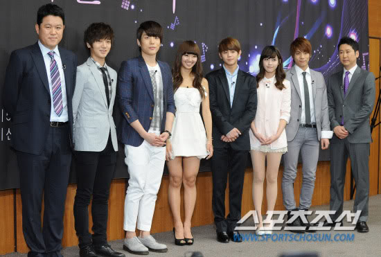 [16.05.11] Yoseob en la conferencia de prensa de “Inmortal song 2″ 20110516_immortalsong2_22