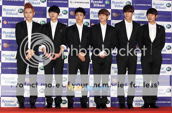 [29.05.11] BEAST en el Dream Concert 2011  201105282036251002_1