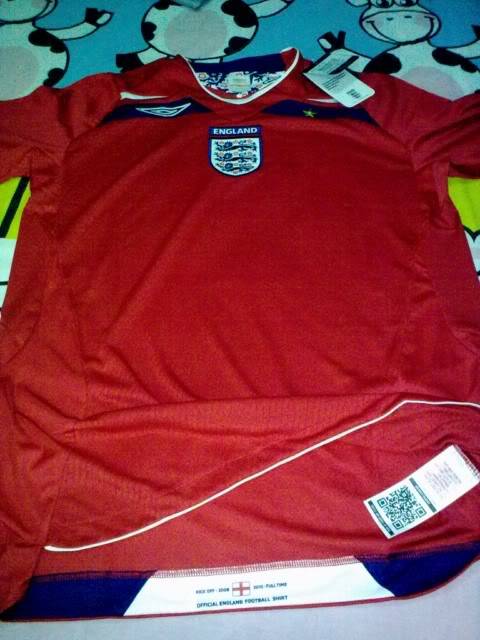 kimyong's jersey collection (updated 28/09/2009) - Page 4 2008-2010EnglandAwayJerseyM