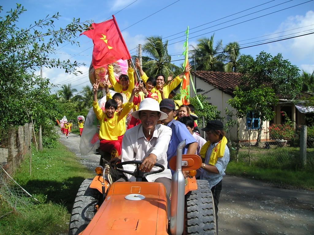 thêm 1 sô hinh anh cua Tuan Anh Duong dien o ben tre ngay 15/12 P1010275