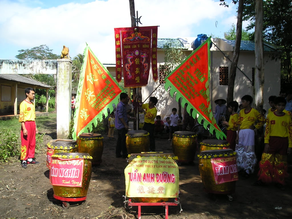 thêm 1 sô hinh anh cua Tuan Anh Duong dien o ben tre ngay 15/12 P1010277