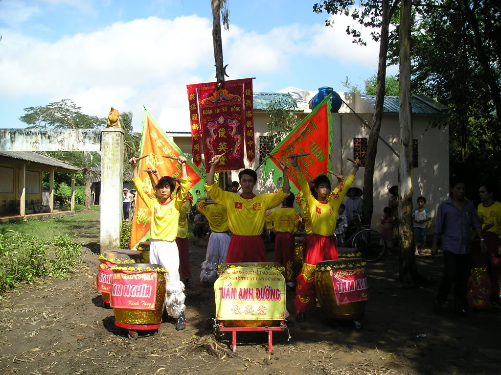 thêm 1 sô hinh anh cua Tuan Anh Duong dien o ben tre ngay 15/12 P1010281