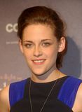 CAST: Kristen&Taylor Twilight Saga Eclipse Photocall in Berlin - 18.06.2010 Th_Everly_TwilightSaga_9