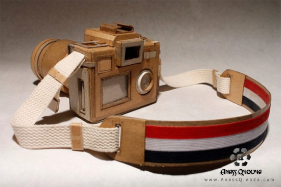 ألات تصوير حديثة و قديمة من الورق المقوى Cardboard-camera5_zps53cfa36b