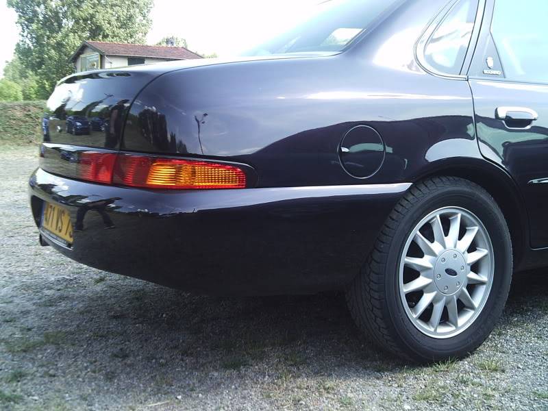 Les Ford scorpio SUNP0223