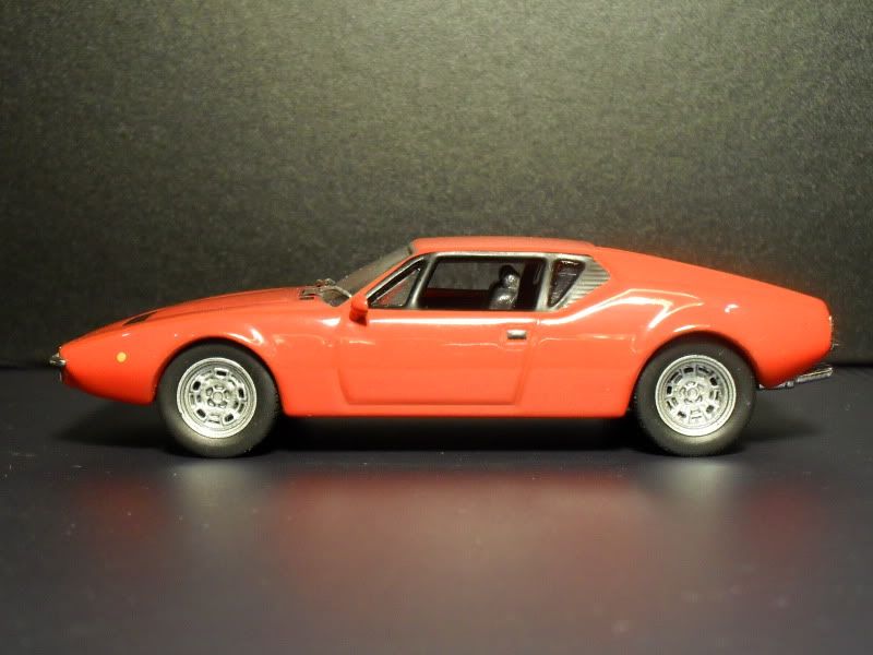 07 - De Tomaso Pantera 1/43 SDC10943