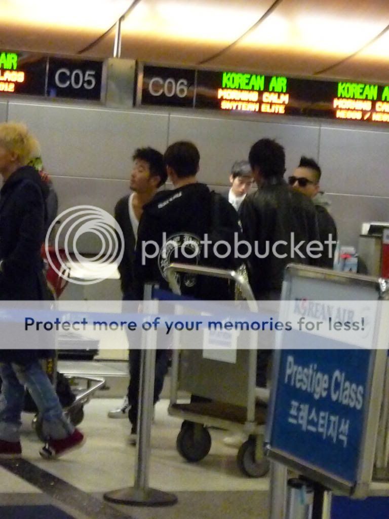 fotos - [Fotos] Big Bang En el Aeropuerto!! Cb46c628d82036be8b13998