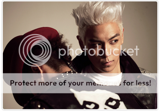 [Fotos+Video] “Juega con G-Dragon y TOP” DVD+PHOTOBOOK! Gdtop1