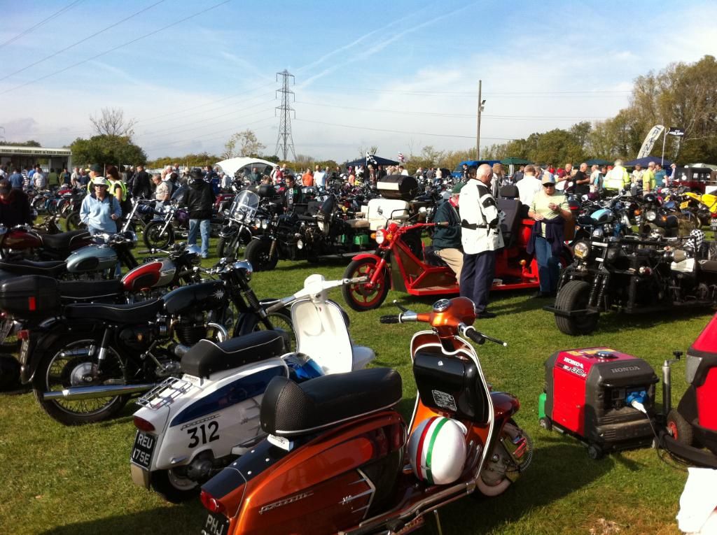 A few pics from Battlesbidge Grand Motorbillia 065