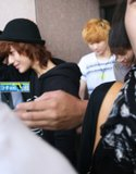 090919-20 SHINee @ Taiwan (Airport) Th_ar07