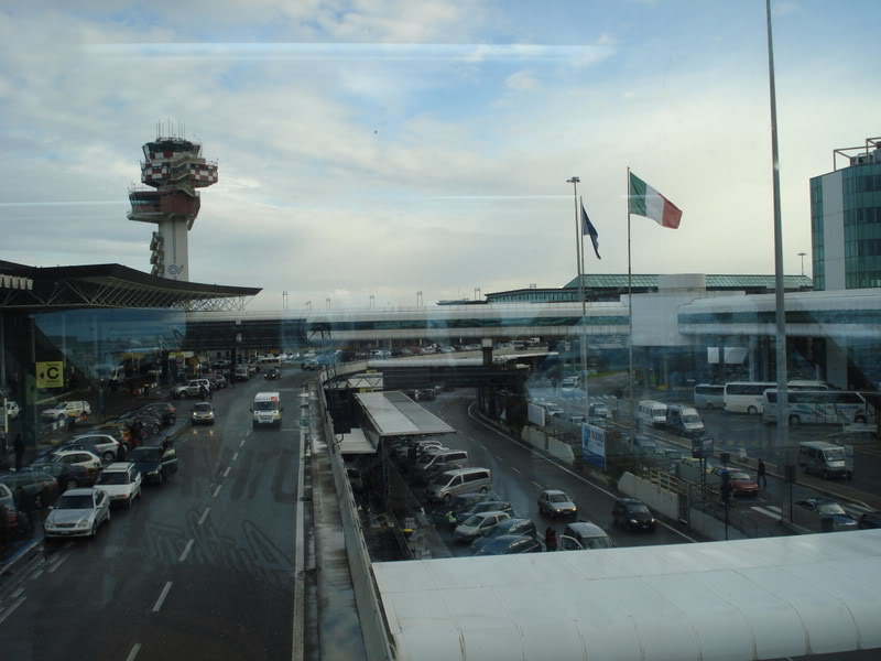 Roma - Leonardo da Vinci / Fiumicino (FCO / LIRF) DSC03886