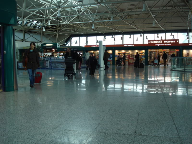 Roma - Leonardo da Vinci / Fiumicino (FCO / LIRF) DSC03893