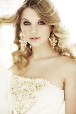 1x02 The First Kiss: Always so wild? - Página 4 Taylor-Swift-Flare-Magazine-taylor-