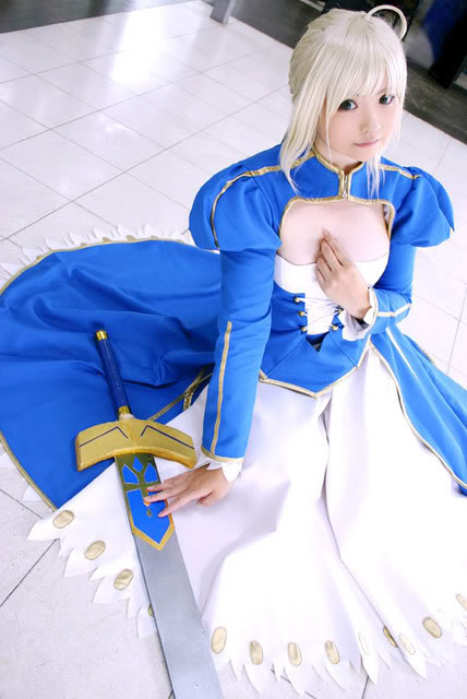 Cosplay de series, juegos, etc - Página 21 Fate_Stay_Night_Saber_cosplay