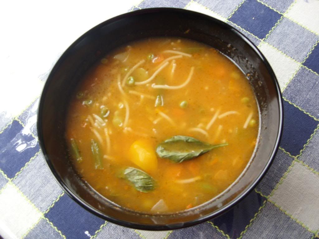 Storecupboard vegetable soup 175_zps0dbfbef5