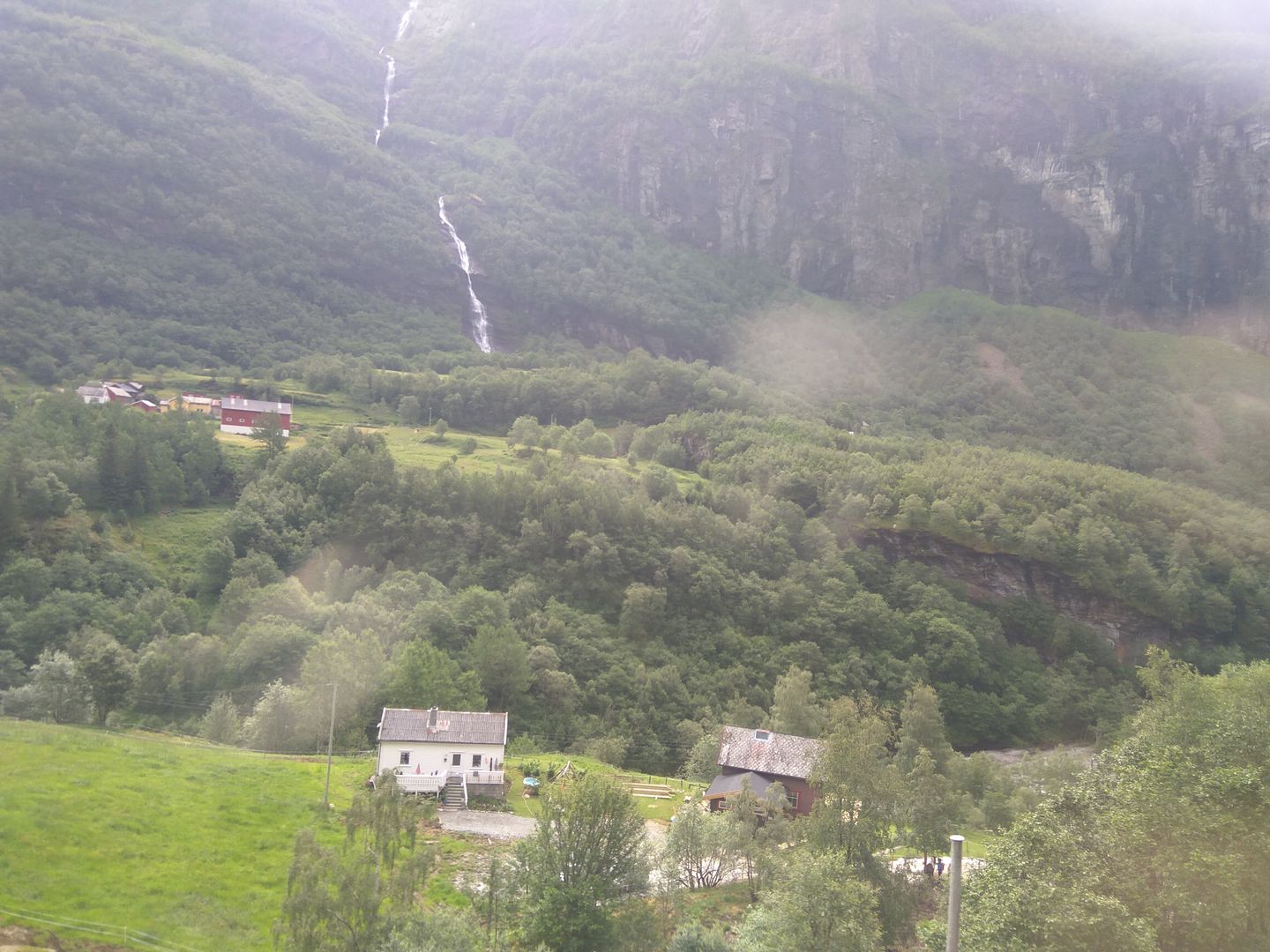 Norvegia - Calatorie Flam - Myrdal - Voss si retur cu autocarul IMG_20190628_100221_zpsvd4u6fye