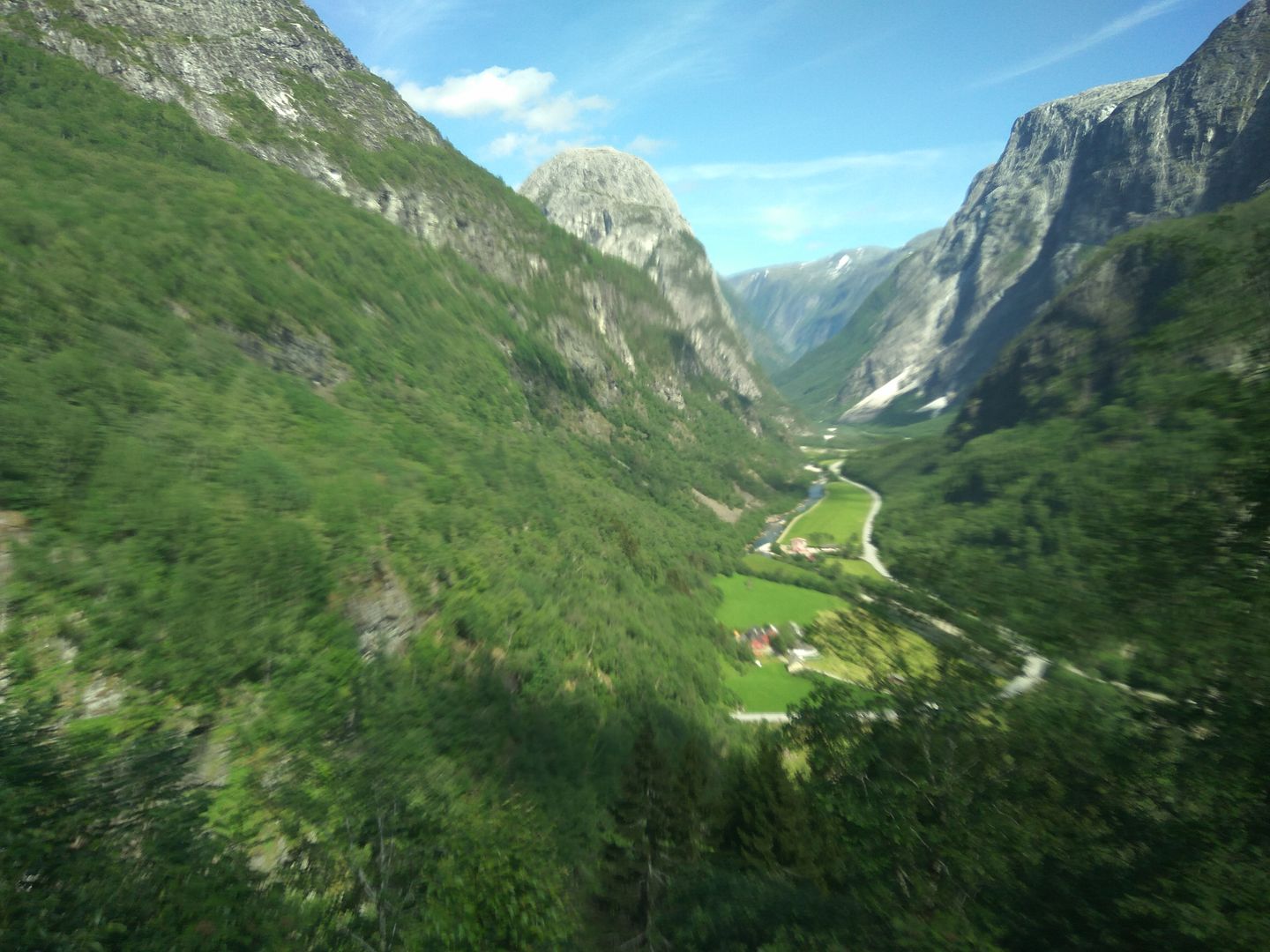 Norvegia - Calatorie Flam - Myrdal - Voss si retur cu autocarul IMG_20190628_152607_zpsieycadov