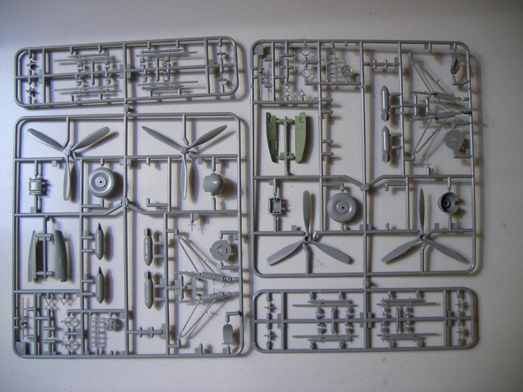 De Havilland  " Mosquito " , Tamiya , 1/48° , ref no.62 ..... DSCF3937