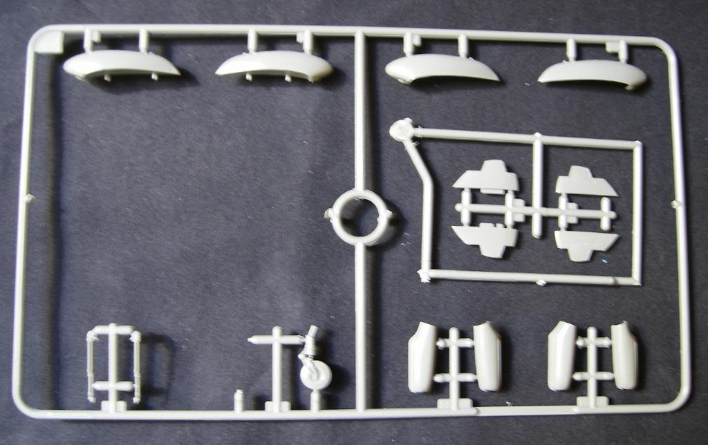 De Havilland  " Mosquito " , Tamiya , 1/48° , ref no.62 ..... - Page 2 DSCF3944