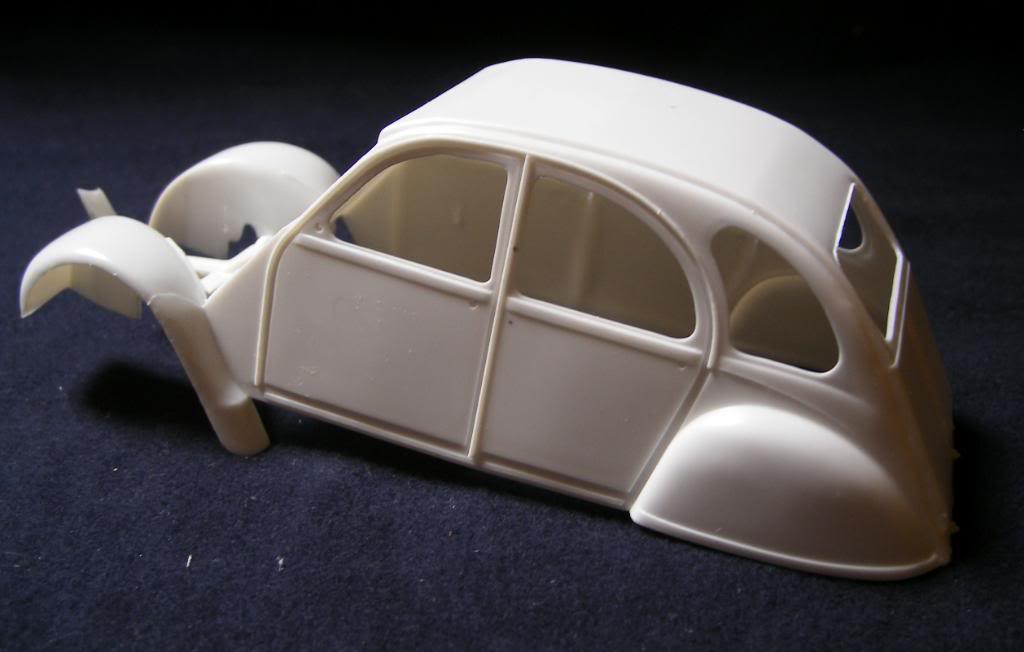 Citroen 2CV , Heller , 1/24° , ref: 80765 ..... DSCF4025