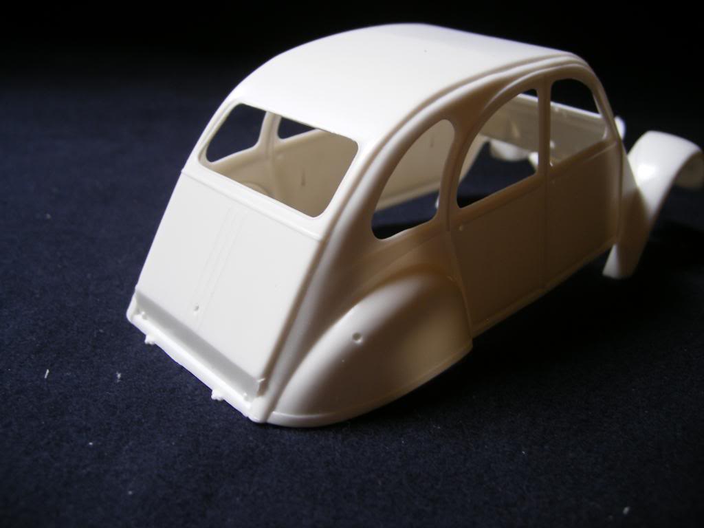 Citroen 2CV , Heller , 1/24° , ref: 80765 ..... DSCF4026