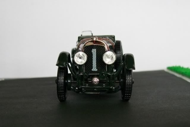 Bentley Speed Six. Ixo Models. Juanh Racing Team 176 100_2310