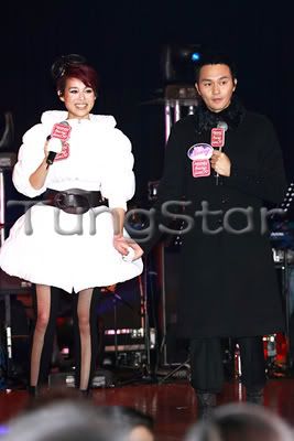 [13-12-2009] Guest for Myolie Wu's Mini concert : HK 59b0f_o