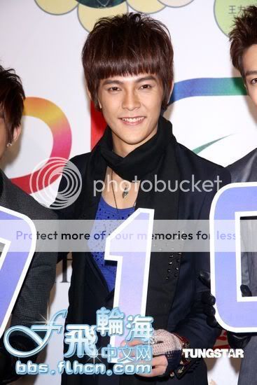 [28.12.2009] Fahrenheit in Taipei New Year (thiếu Chun) 29e47b7b