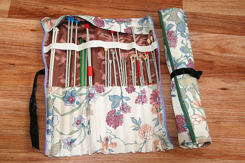 Item 97 - Knitting Needles Wrap – third Knitting002