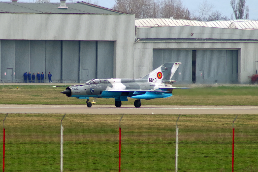 Aeroportul Bacau - Martie 2016 IMGP0401__zpsmp5kbkzj