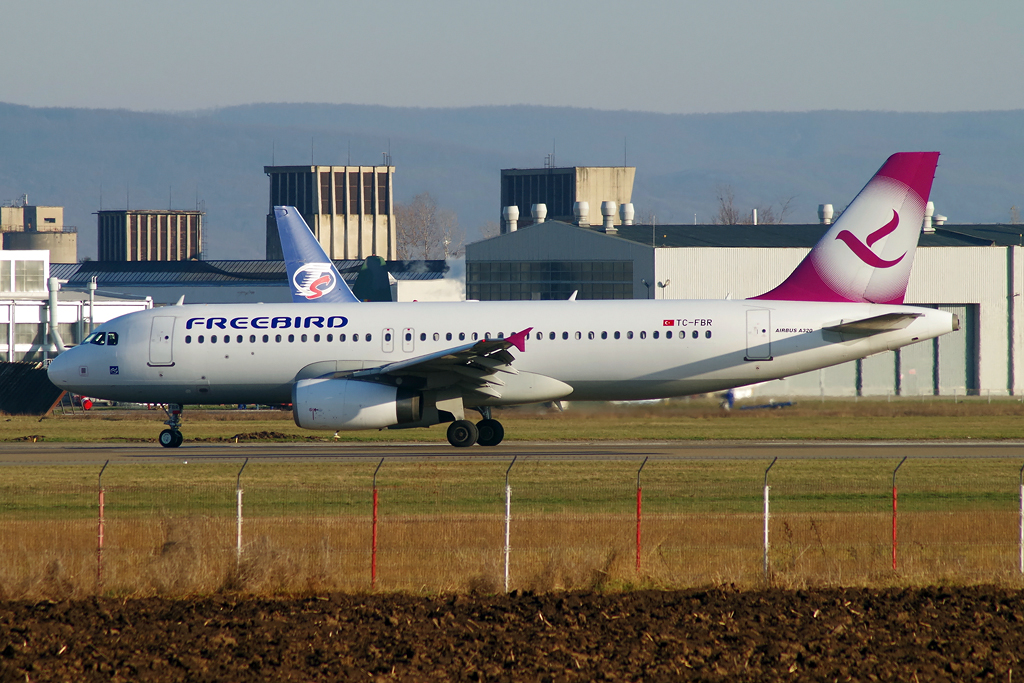 Aeroportul Bacau - Noiembrie 2016 IMGP5861__zps18mn6bzb