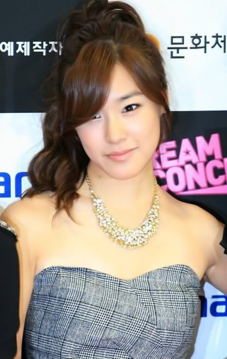 [PICS] Fany vai trần gợi cảm:x Tumblr_ldau1xJ5L21qb0dc1o1_500