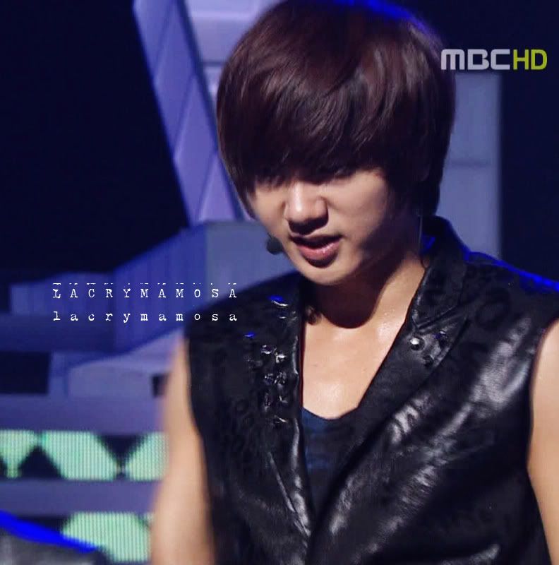 [Pics/Gifts/Cap] [050610] MBC Show, Music Core 3