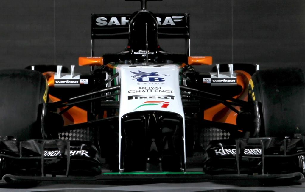 Force India desvela su VJM07 Force-India-VJM07-08_zps81665371