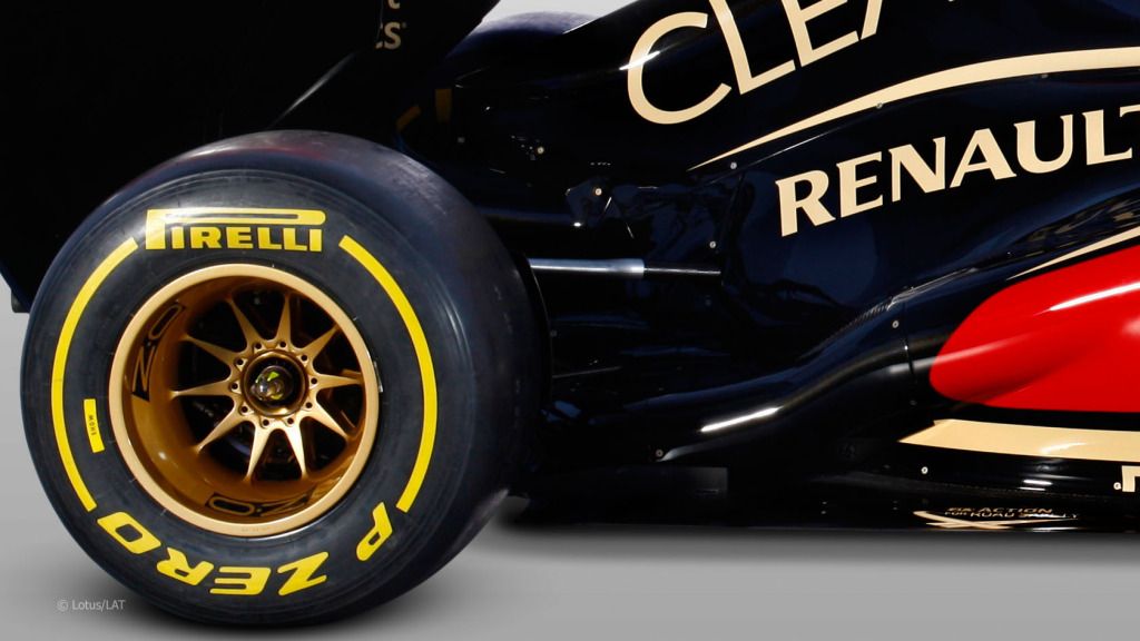 Lotus presentó el E21 Lotus-e21-rear-right-exhaust_zpsb21ffba8