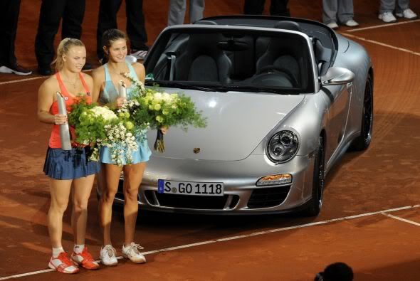 Torneos ganados Caroline-wozniacki-y-julia-goerges_590x395