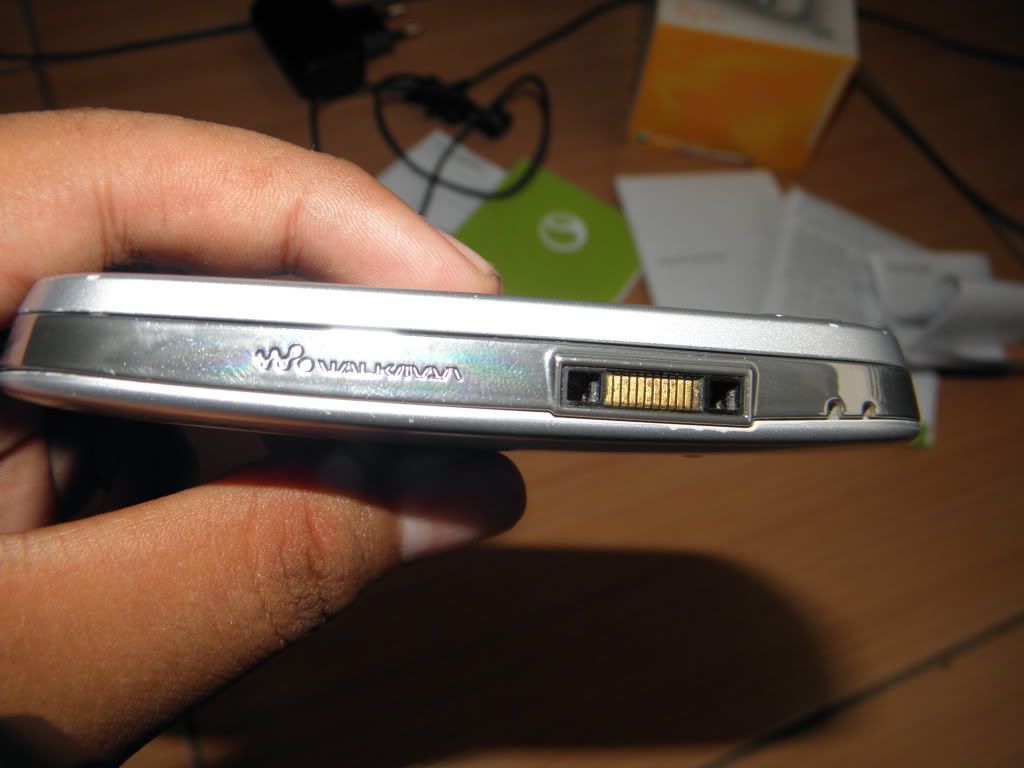  [WTS]SONY ERICSSON ZYLO-W20i ^^ Reply to Thread P5270005