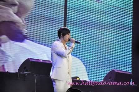 [HJL] Araneta concert (6) 11f