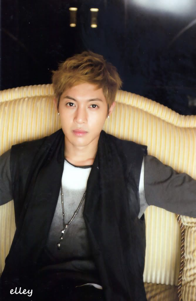 [scans] Hyun Joong – Hanryu PIA 2011 Octubre 194abf394e7a6b1c04e26e