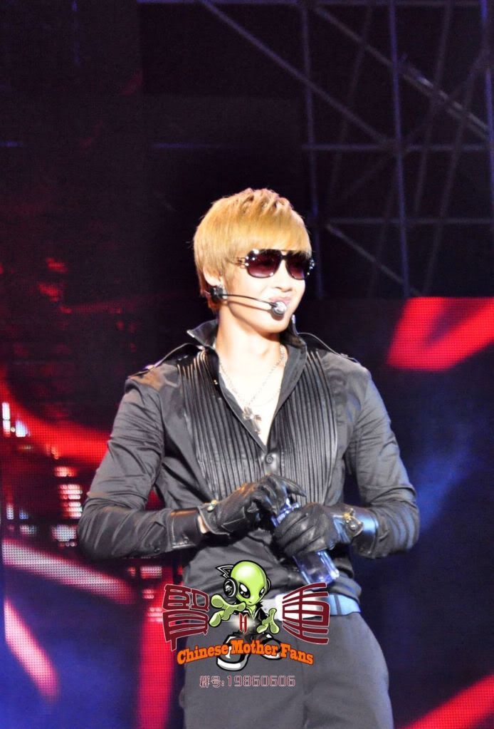 [HJL] Super Perfect Concert at Shenzhen - China [16.09.11] (3) 242dd42a2834349bbecbccdbc9ea15ce37d3be9b