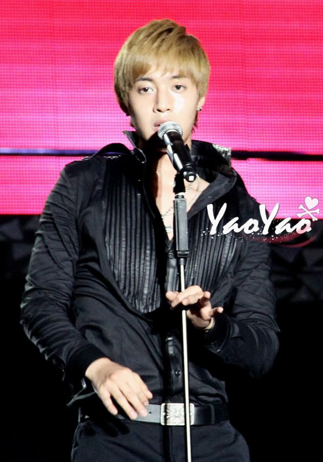 [HJL] Super Perfect Concert at Shenzhen - China [16.09.11] (5)  5176ea7e5aebbd6629388ab2