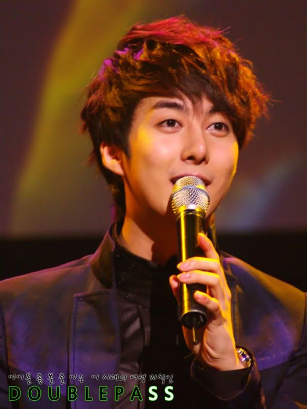 [YS+KJ+JM+HJB] HyungJun 24th birthday party (3) 1280679079_IMGP3127