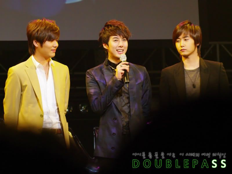 [YS+KJ+JM+HJB] HyungJun 24th birthday party (3) 1280679474_IMGP3356