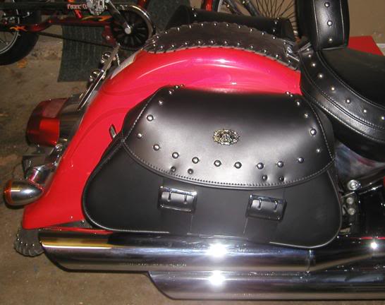 * Mistress K's adventure in modifying a Suzuki Intruder C50 / C800 * 118-1