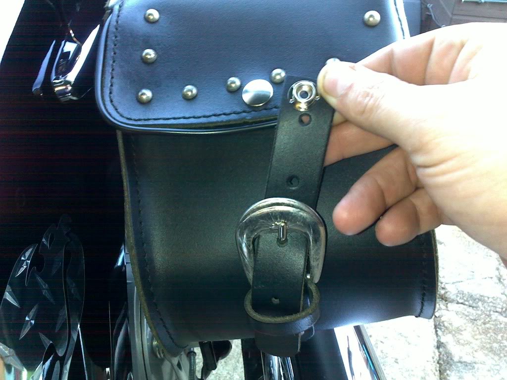 *Saddle Bags Strap Mod ............................ 2010 Suzuki C800 * 30102010002