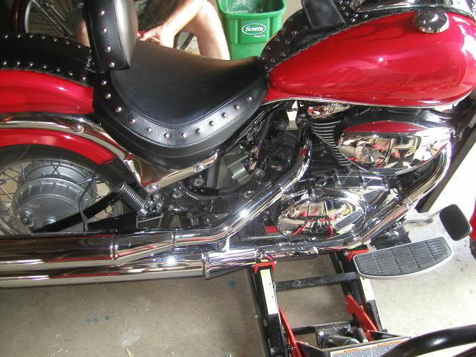 * Mistress K's adventure in modifying a Suzuki Intruder C50 / C800 * 93